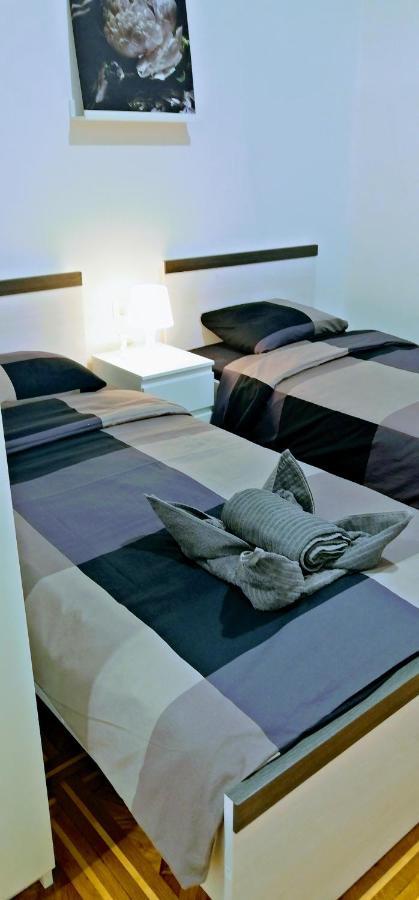 Zpula Center Studio Apartments エクステリア 写真