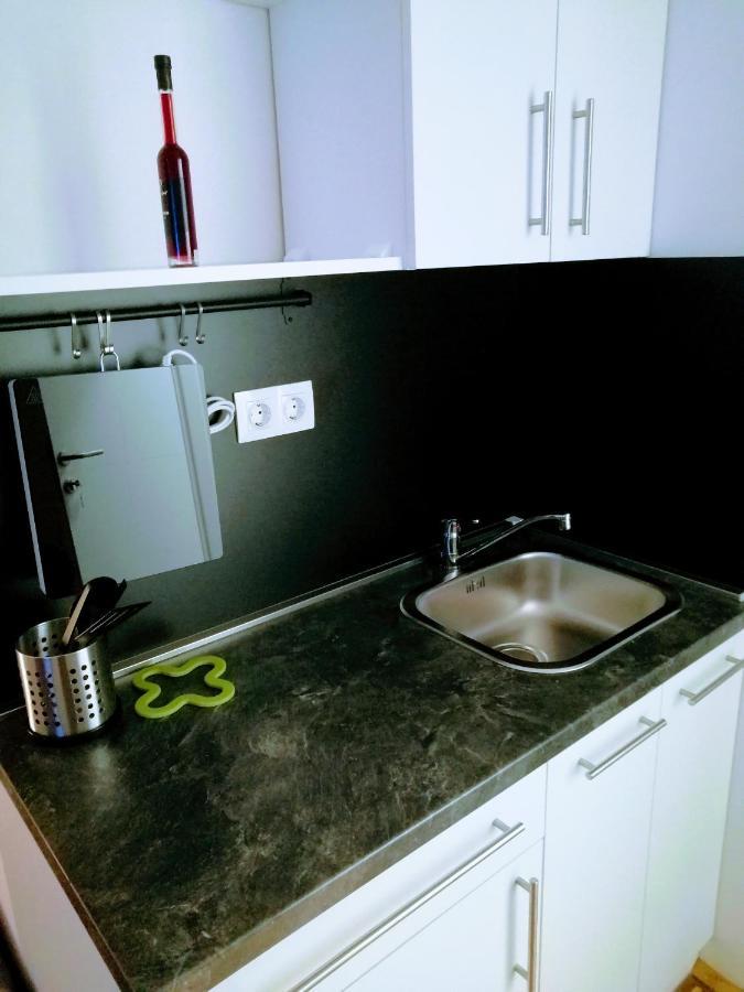 Zpula Center Studio Apartments エクステリア 写真