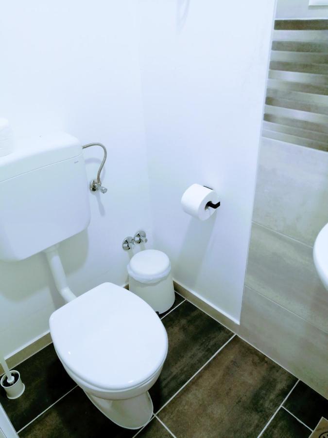 Zpula Center Studio Apartments エクステリア 写真