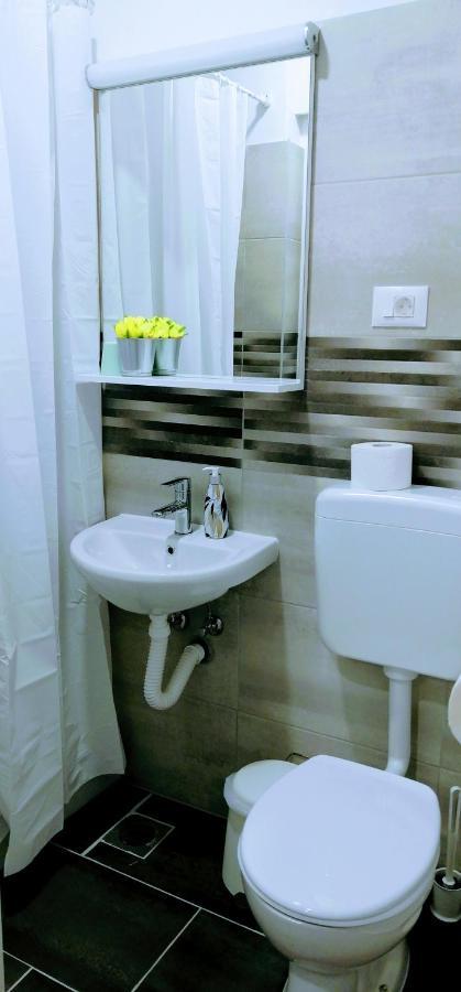 Zpula Center Studio Apartments エクステリア 写真