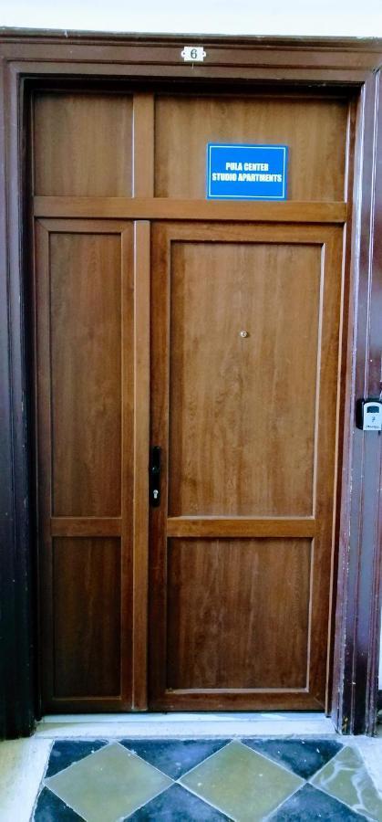 Zpula Center Studio Apartments エクステリア 写真