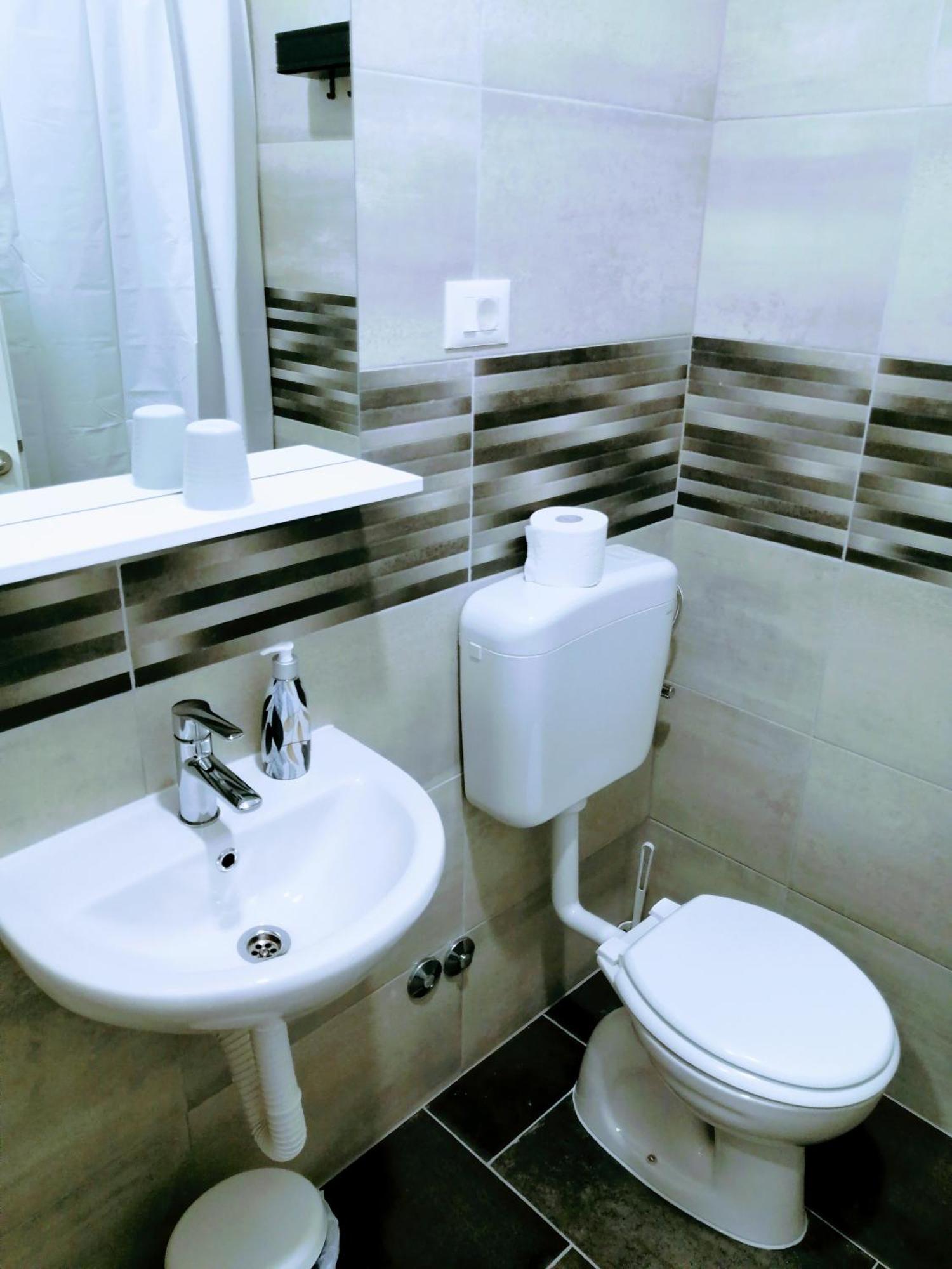 Zpula Center Studio Apartments エクステリア 写真